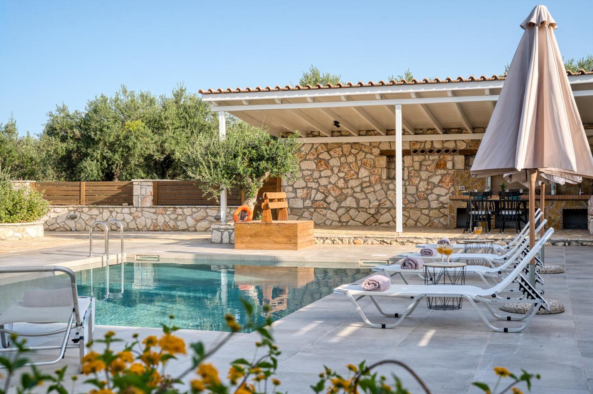 Astarte Villas - Astra Private Villas With Pool Vasilikos  Ngoại thất bức ảnh